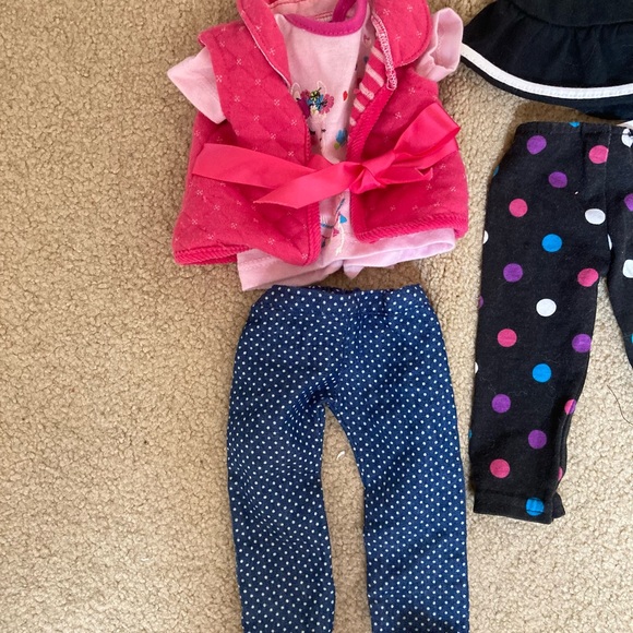 Lot of FIVE Our Generation doll outfits and 1 extra top - Picture 3 of 10